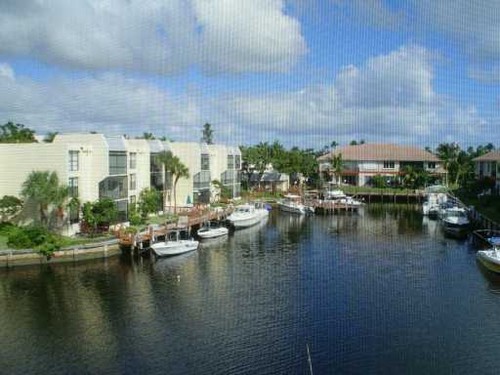 6 ROYAL PALM WAY 311