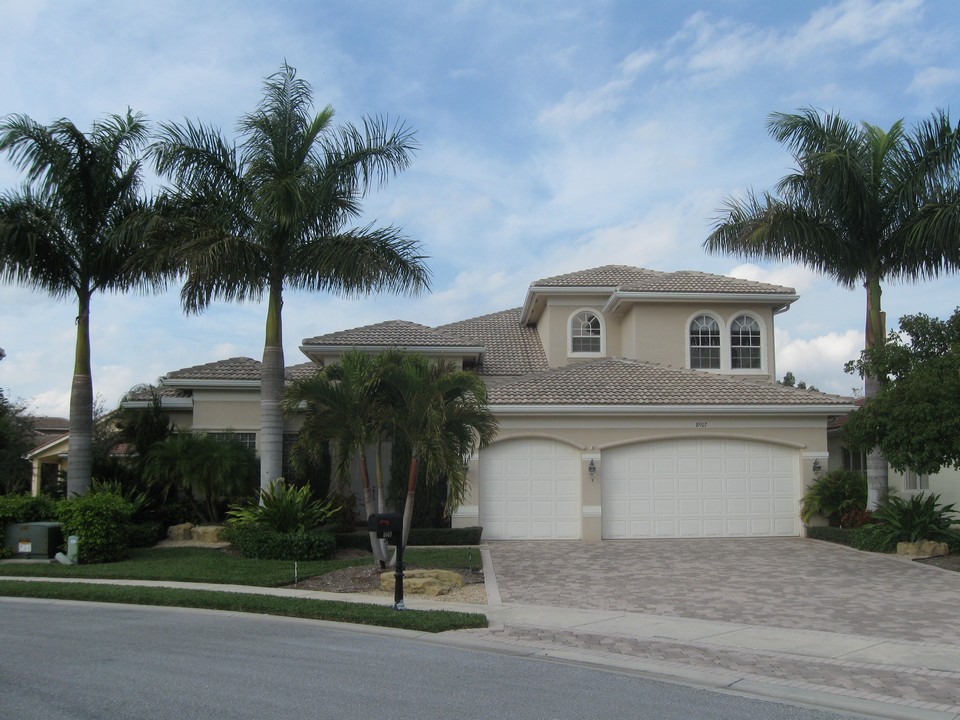 8907 HEARTSONG TERRACE