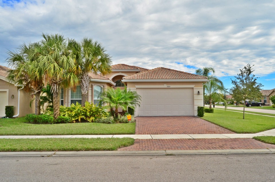 10814 CARMELCOVE CIRCLE
