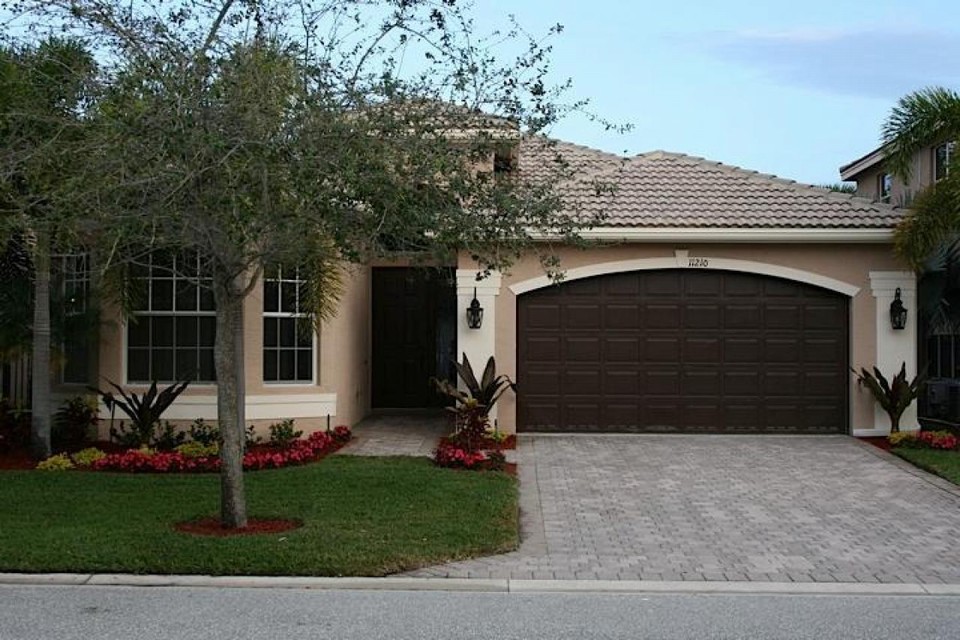 11210 MILLPOND GREENS DRIVE