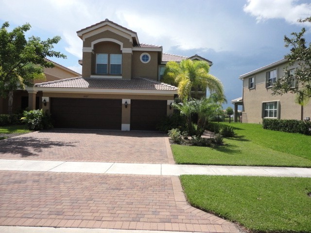 8327 EMERALD WINDS CIRCLE