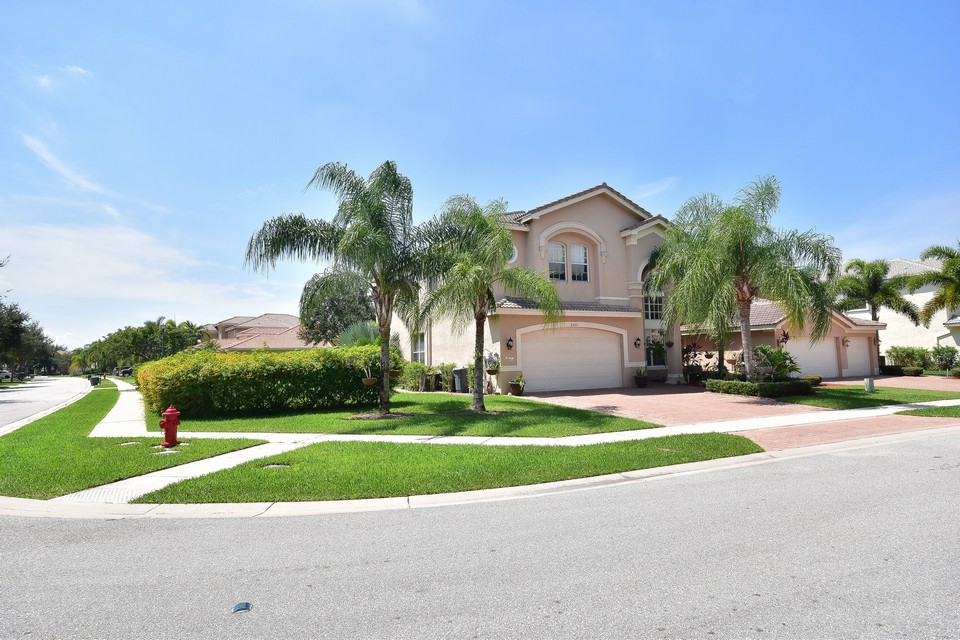 8560 Woodgrove Harbor Lane