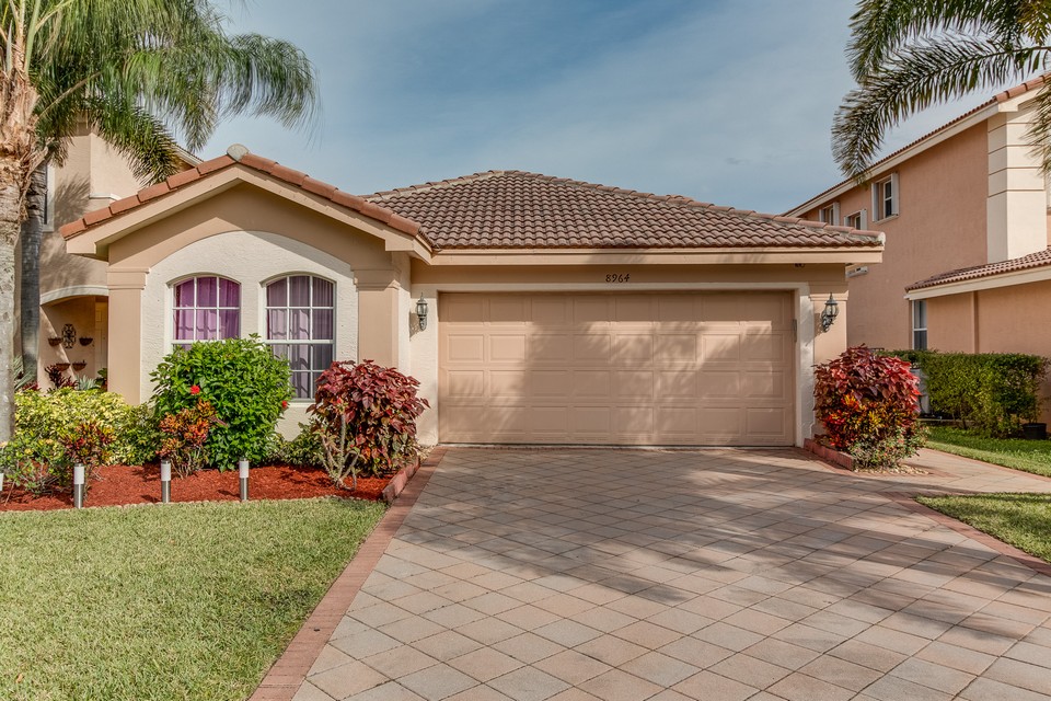 8964 Briarwood Meadow Lane