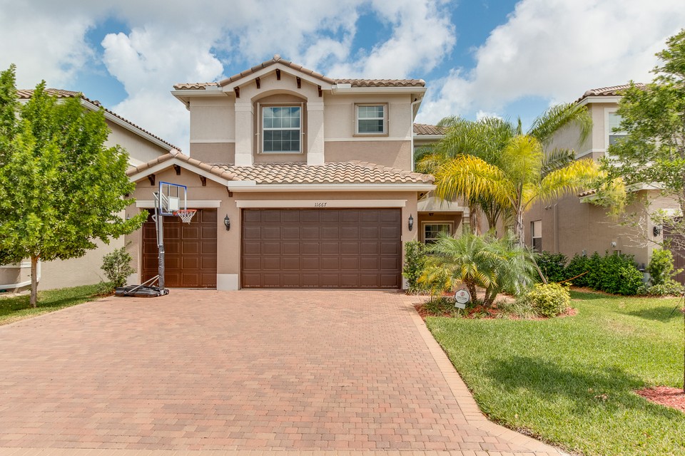 11667 Mantova Bay Circle