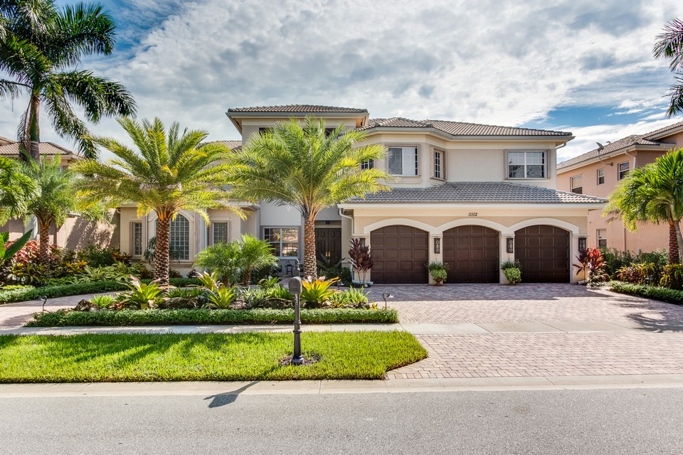 11102 Stonewood Forest Trail