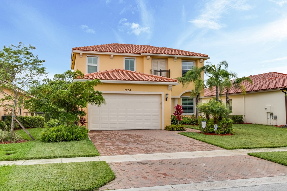 2808 Bellarosa Circle