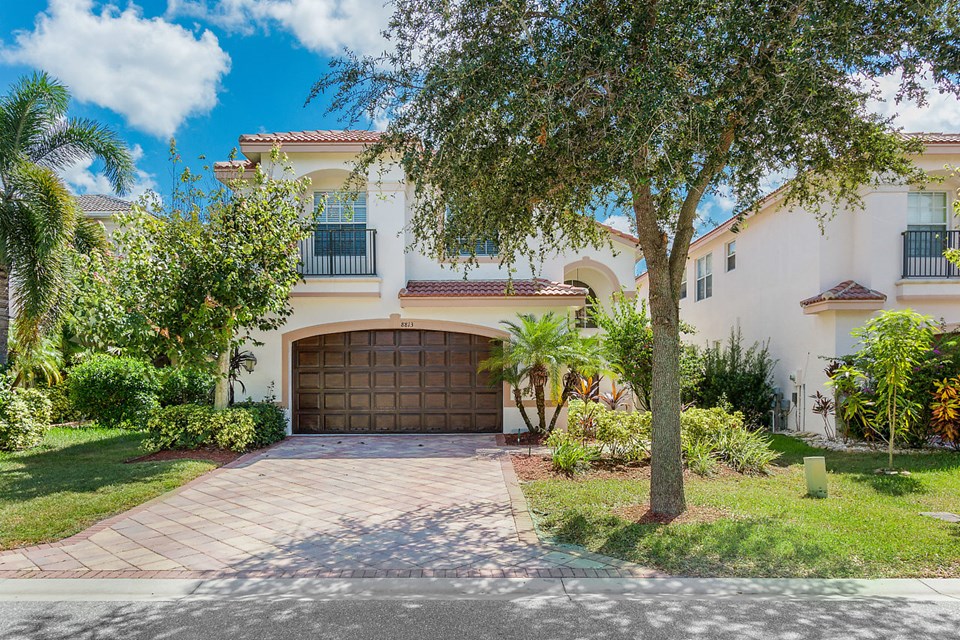 8813 Sandy Crest Lane