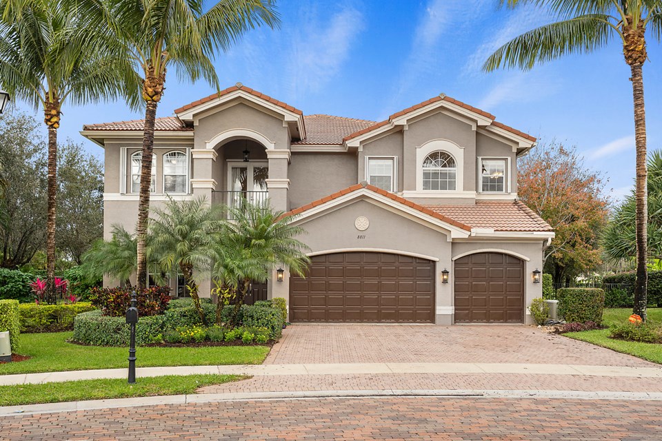 8811 Goldenwood Lake Court