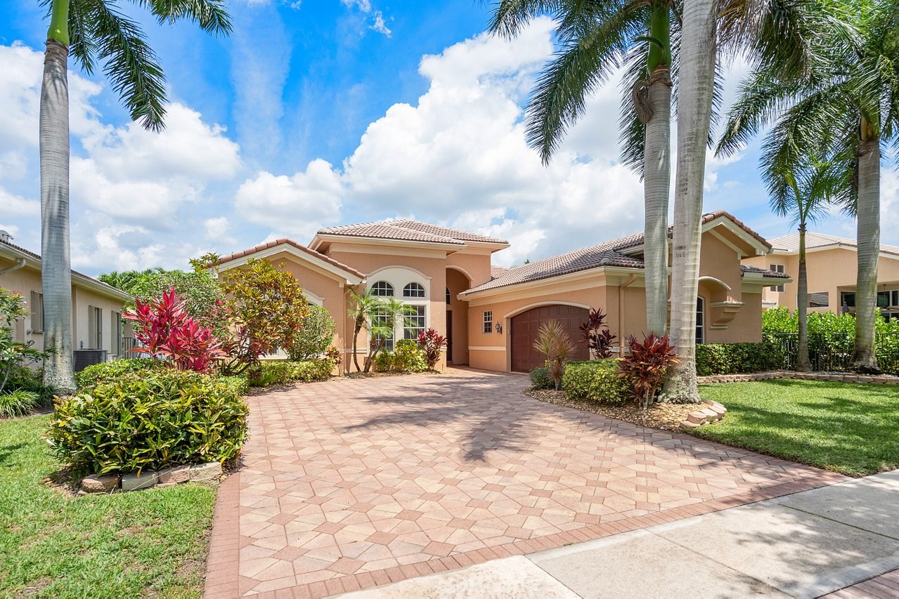8830 Woodgrove Ridge Court