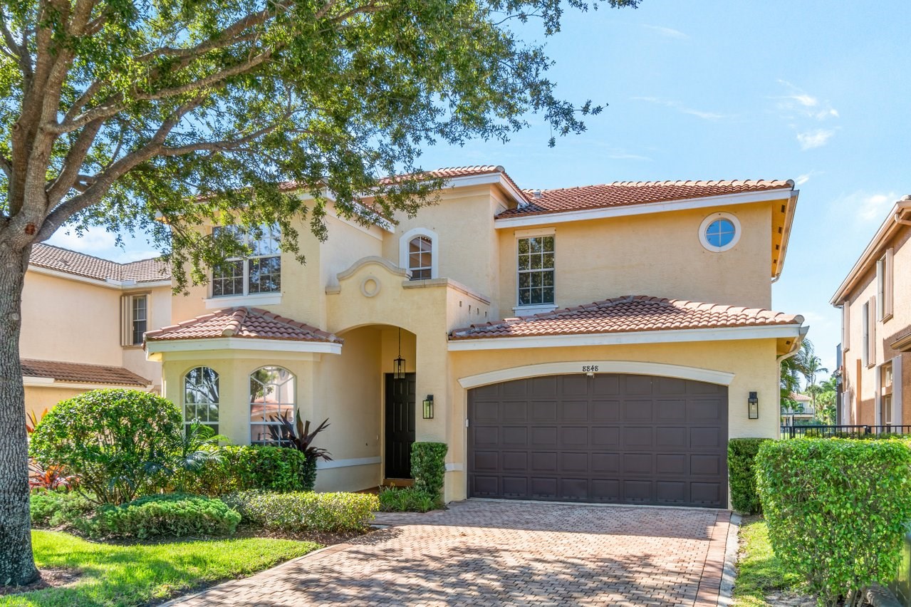 8848 Maple Hill Court