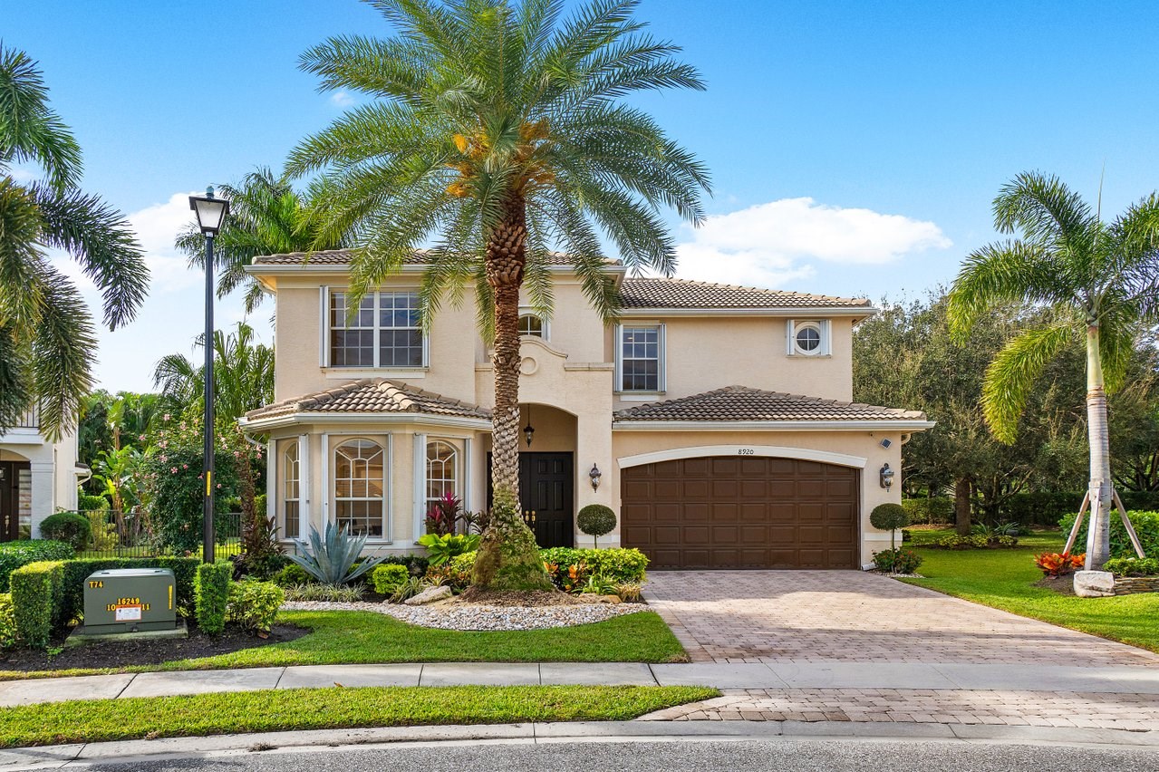 8920 Maple Hill Court