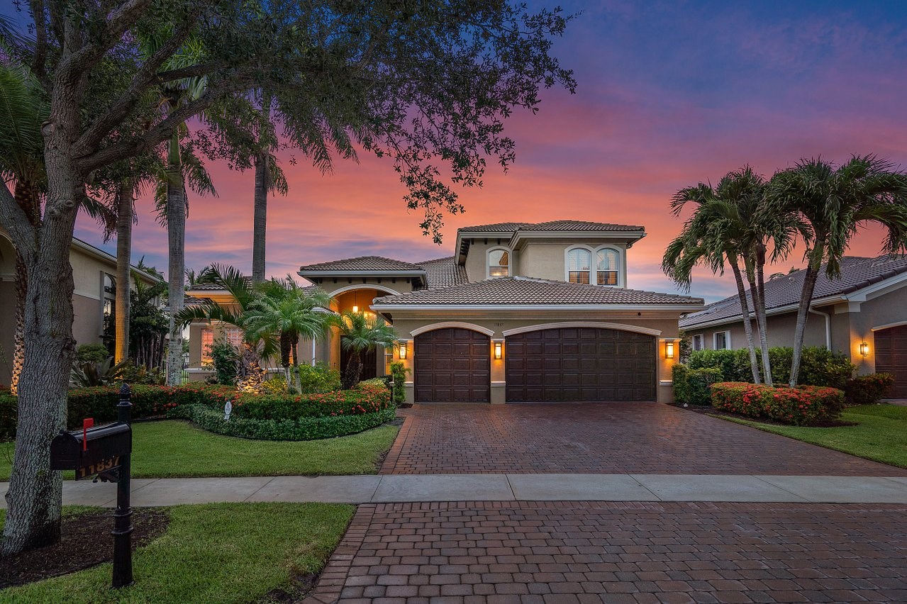 11837 Fox Hill Circle