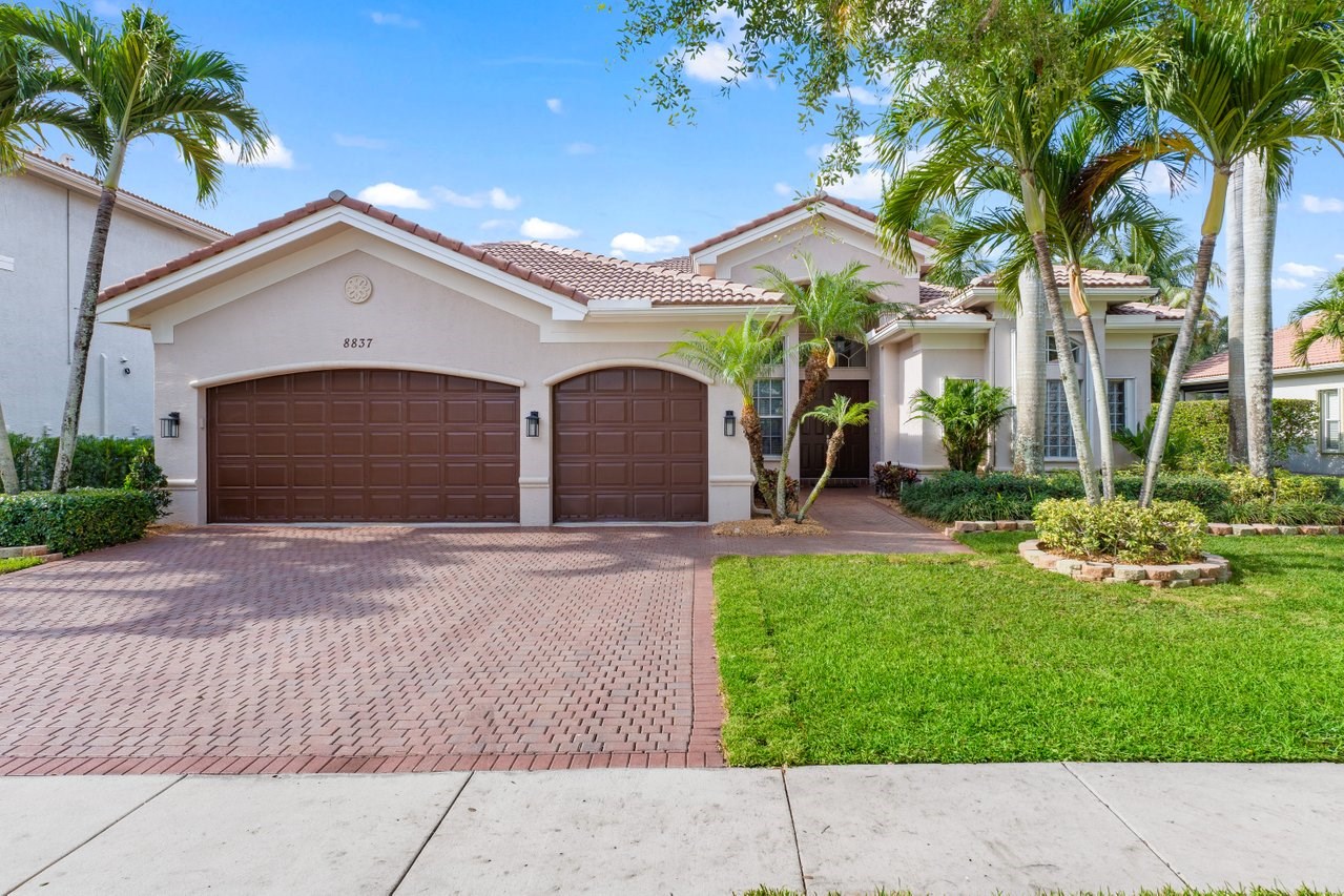 8837 Woodgrove Ridge Court