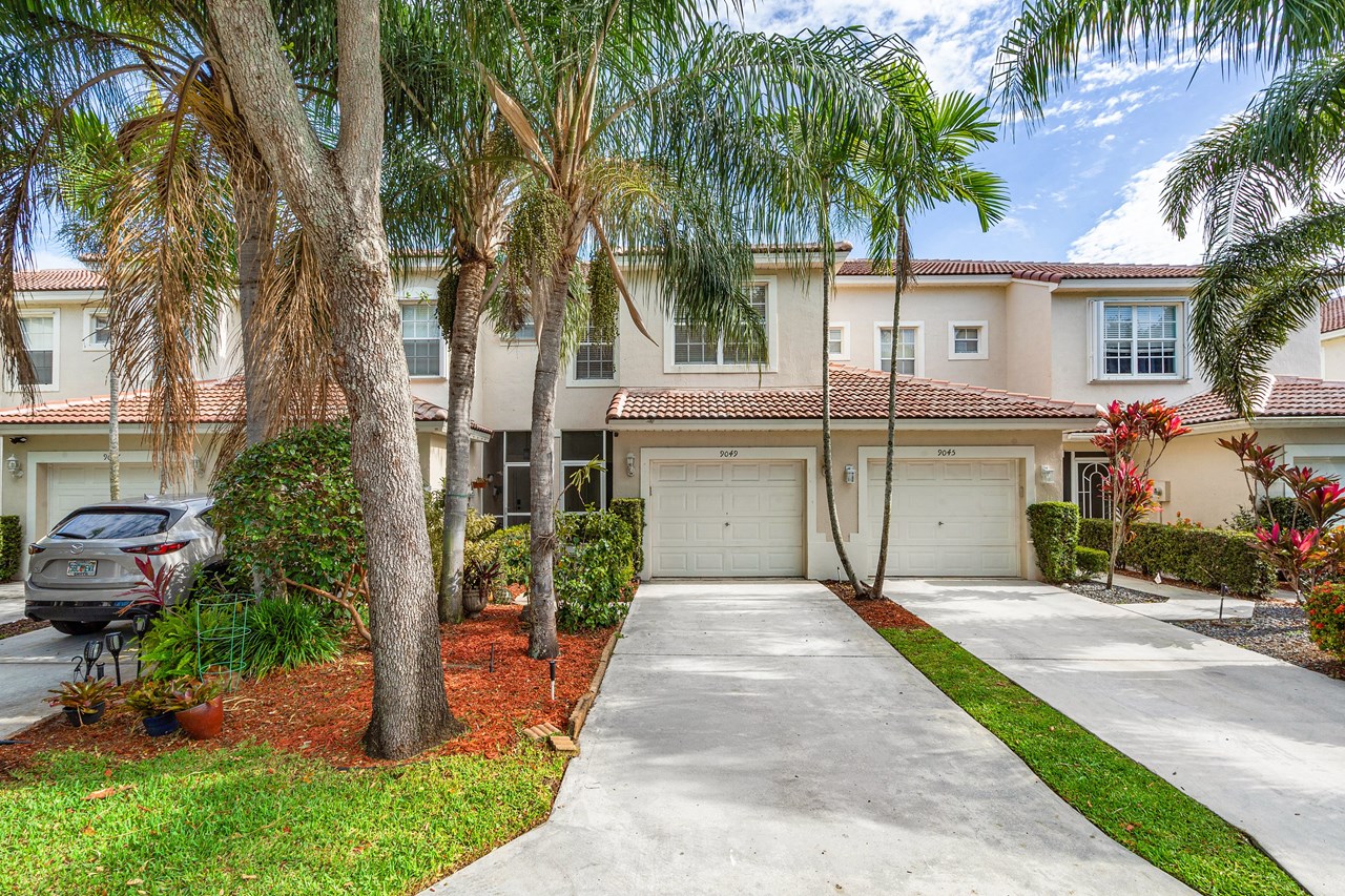 9049 Temezzo Lane