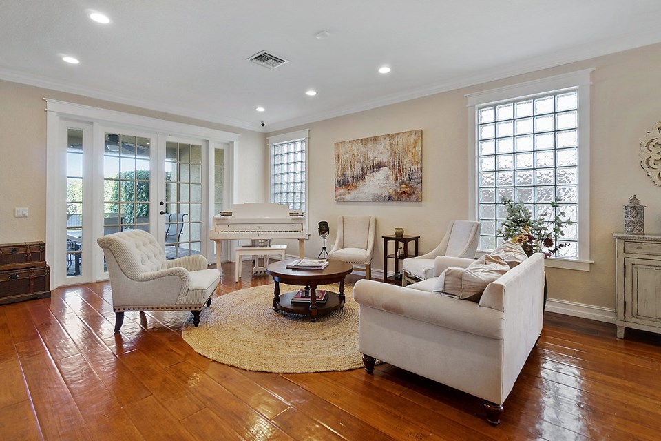 property listing image